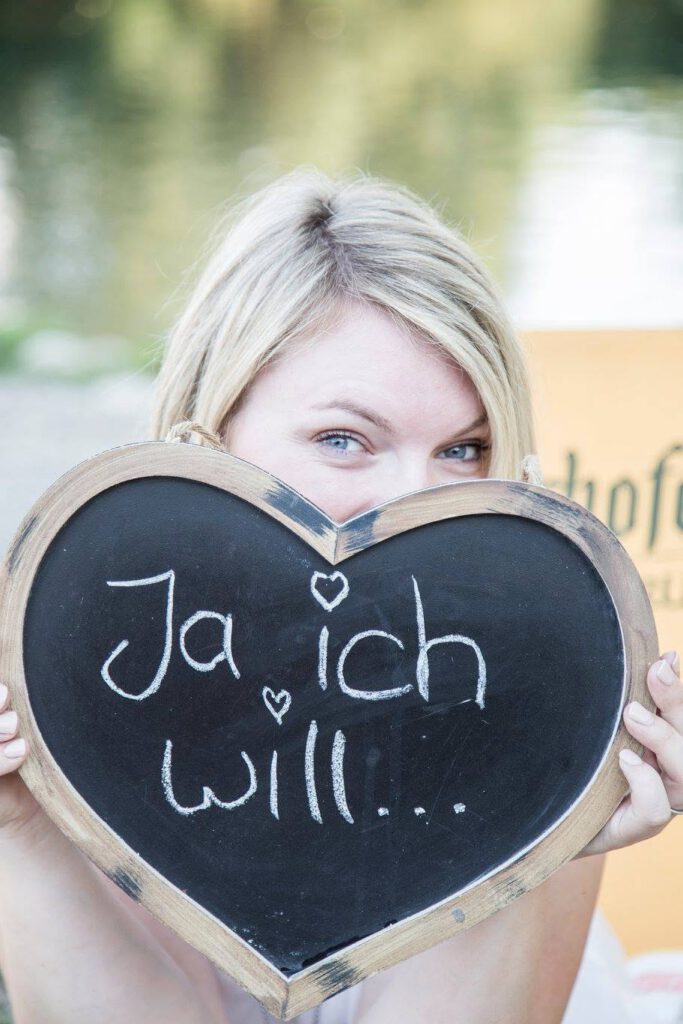 Elegante Hochzeitsfloristik mit Blumenarrangement für eine Hochzeit in Stuttgart